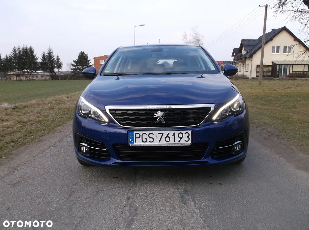 Peugeot 308 PureTech 130 GPF EAT8 Black Edition - 30