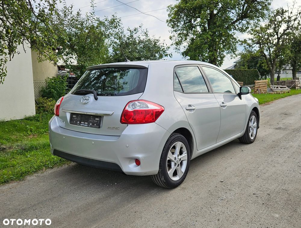 Toyota Auris 1.6 Edition - 13