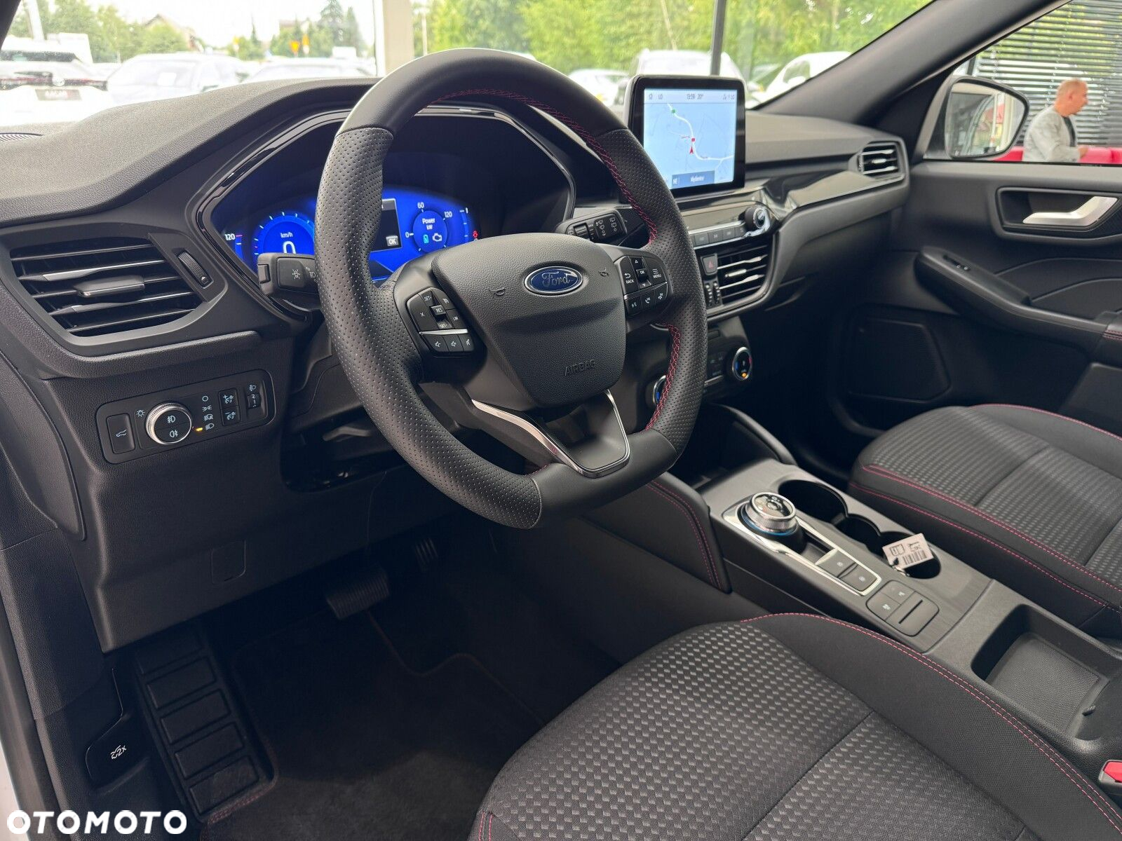 Ford Kuga - 8