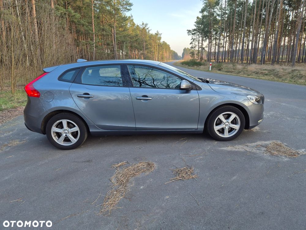 Volvo V40 T2 Inscription - 2