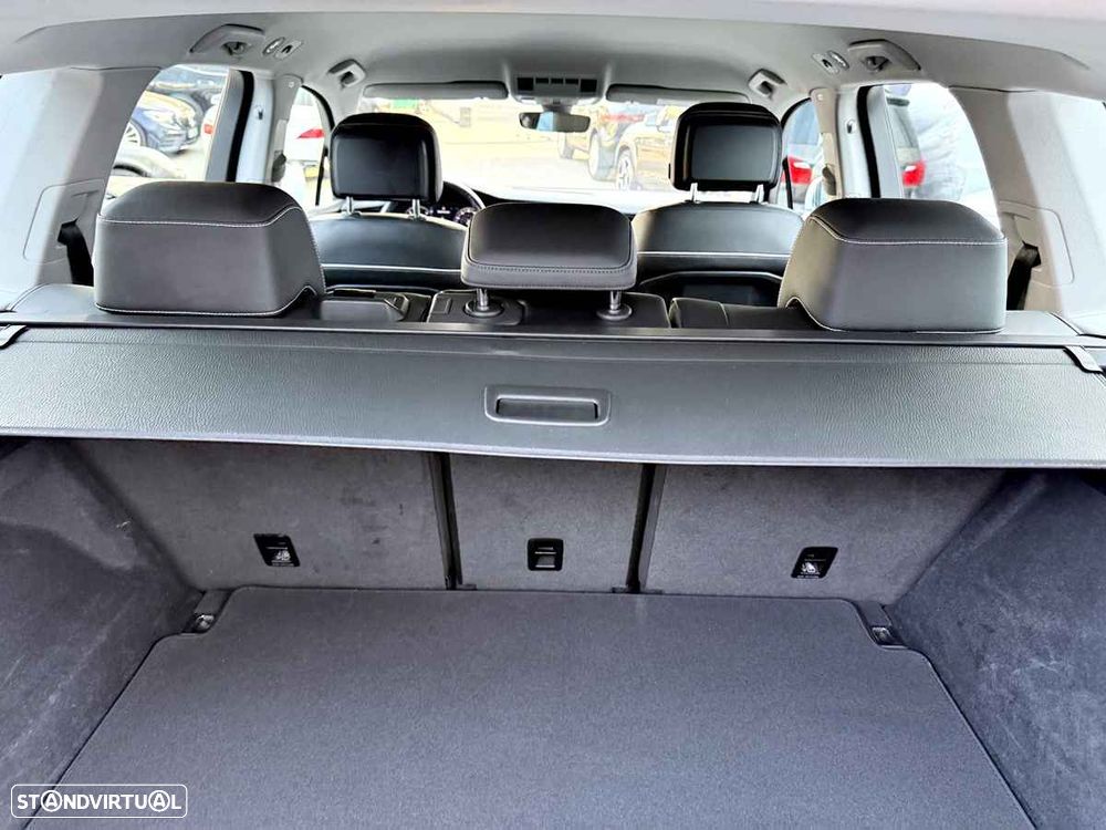 VW Touareg 3.0 TDI V6 Elegance Plus - 36