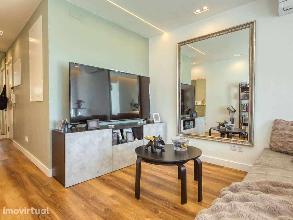 Exclusivo T1 Terraço Privativo com Anexo, Benfica - Grande imagem: 2/24