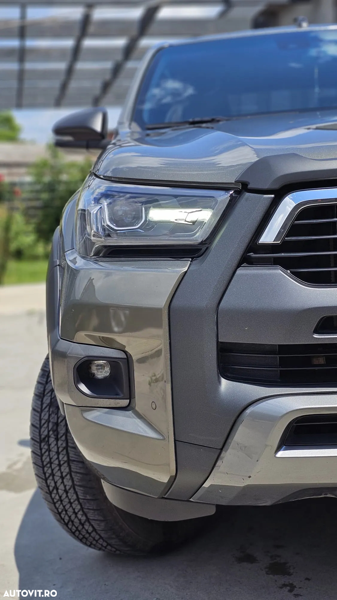 Toyota Hilux 2.8D 204CP 4x4 Double Cab AT Invincible Color Edition - 2