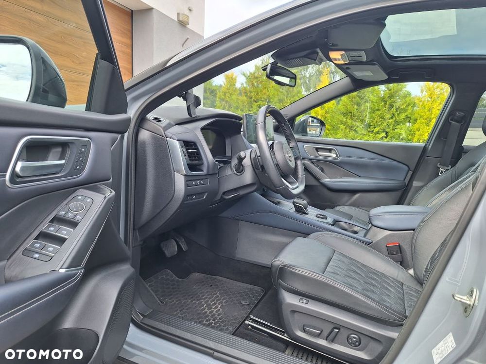 Nissan Qashqai 1.3 DIG-T mHEV 4x4 Tekna+ Xtronic - 16