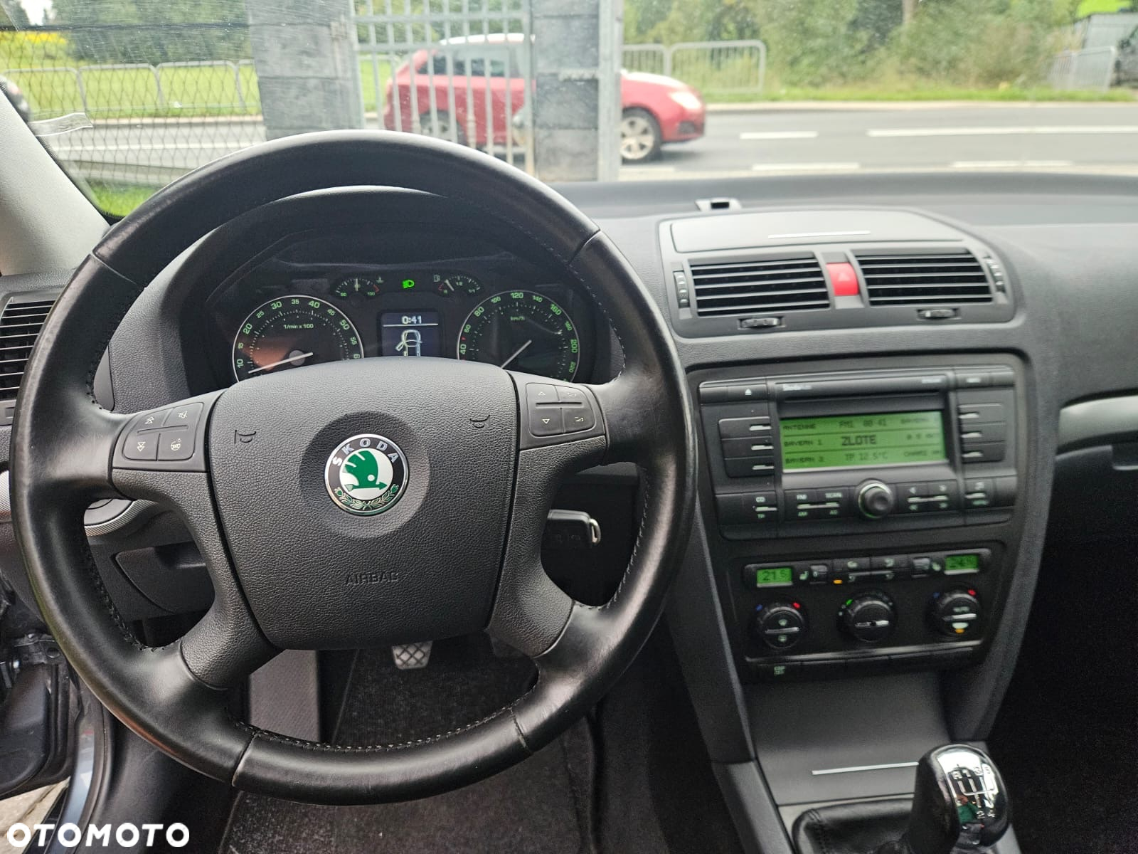 Skoda Octavia 1.6 - 13