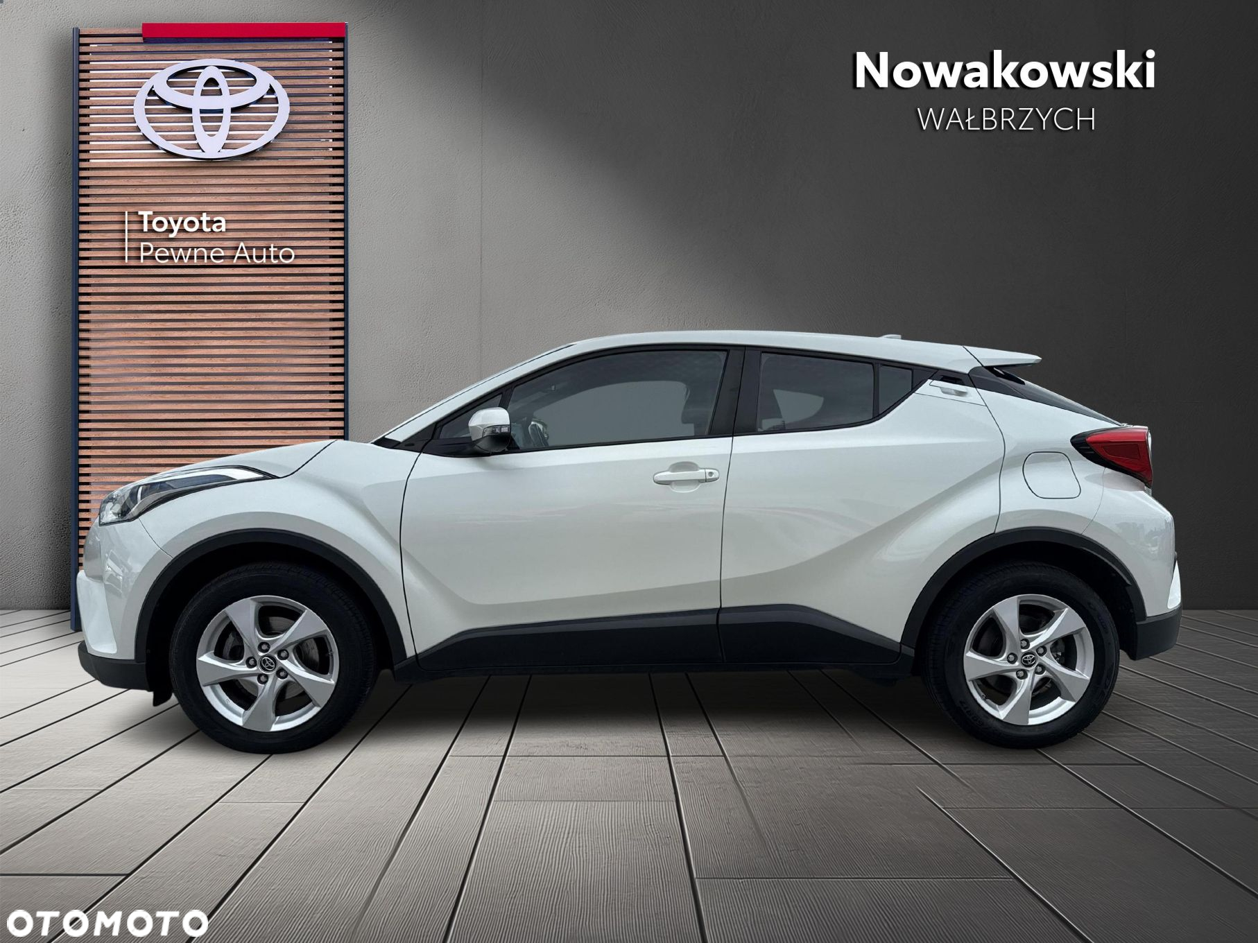 Toyota C-HR 1.2 T Premium CVT - 2