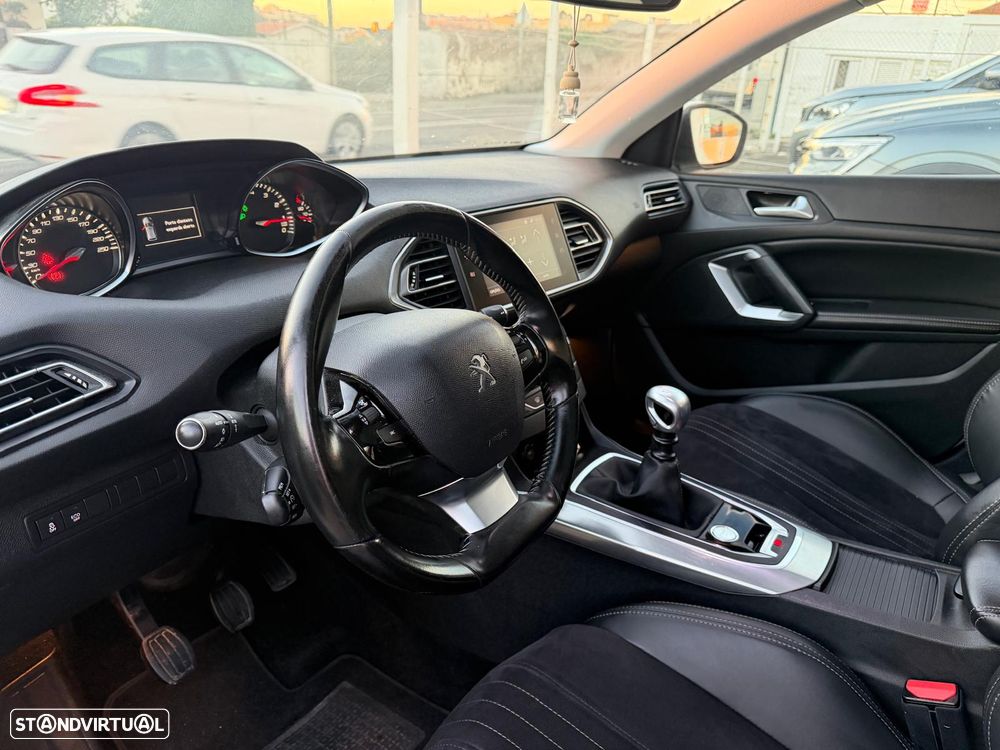 Peugeot 308 SW PureTech 130 Stop & Start Allure - 7