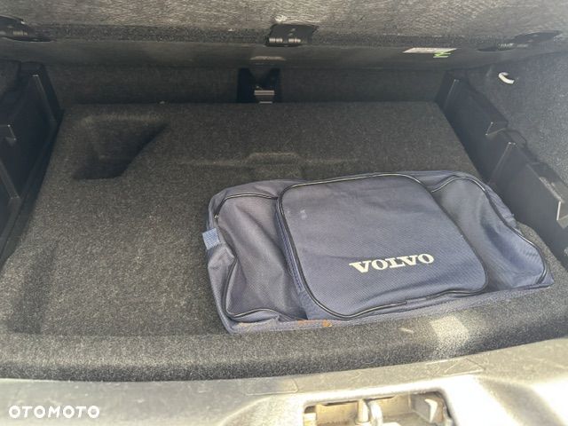 Volvo V40 T4 Drive-E Momentum - 27