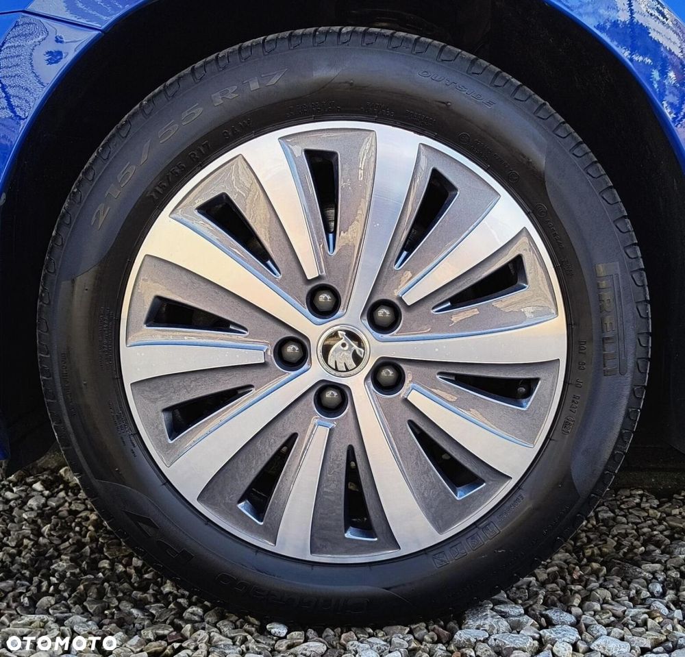 Skoda Superb 2.0 TDI SCR Ambition DSG - 29