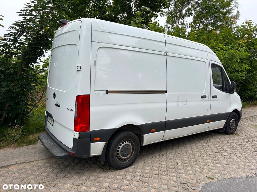 Mercedes-Benz SPRINTER - 2