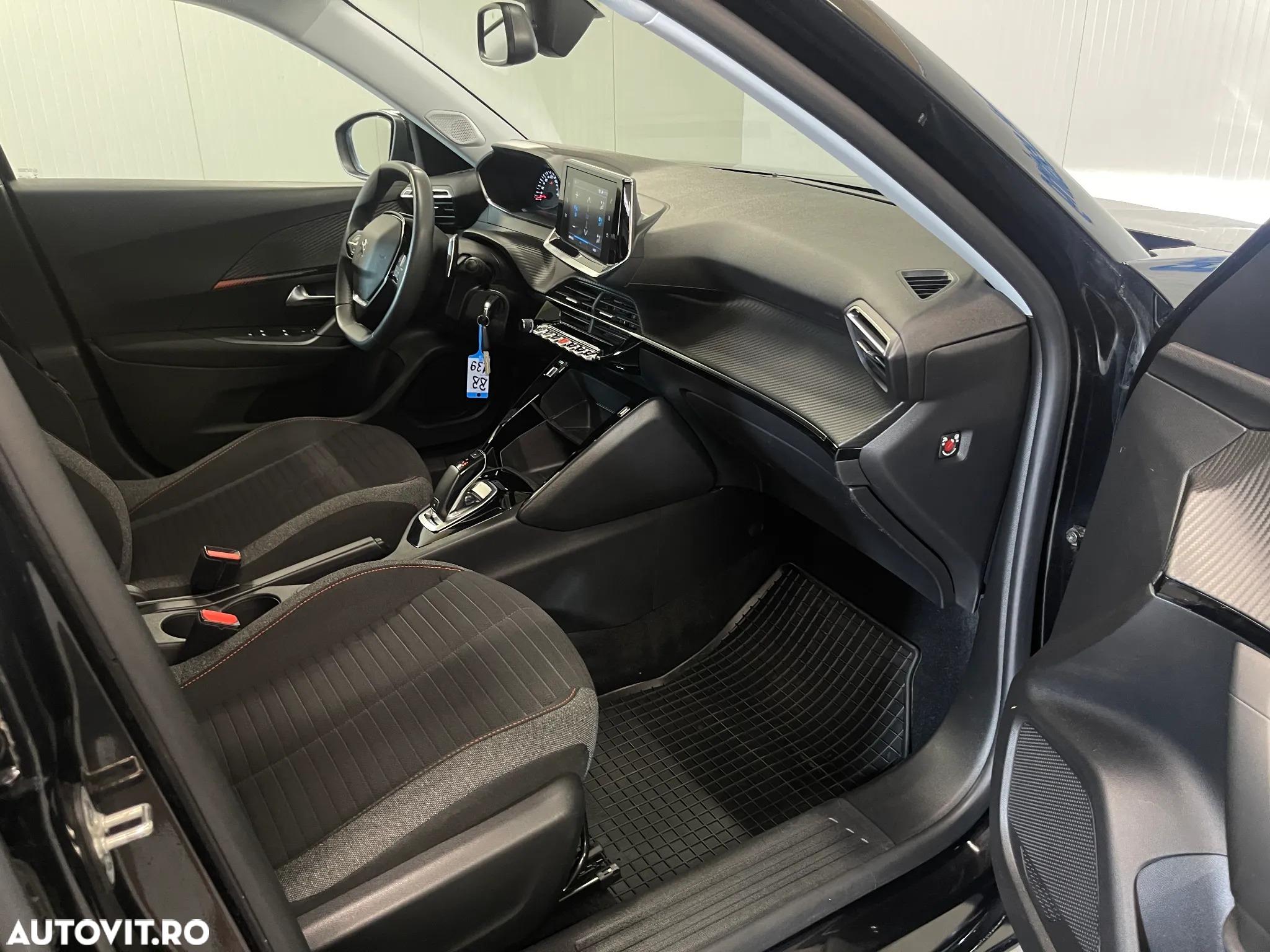 Peugeot 2008 BlueHDi 130 EAT8 Active - 9
