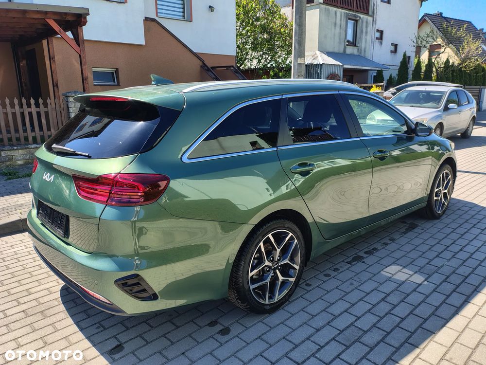 Kia Ceed - 13