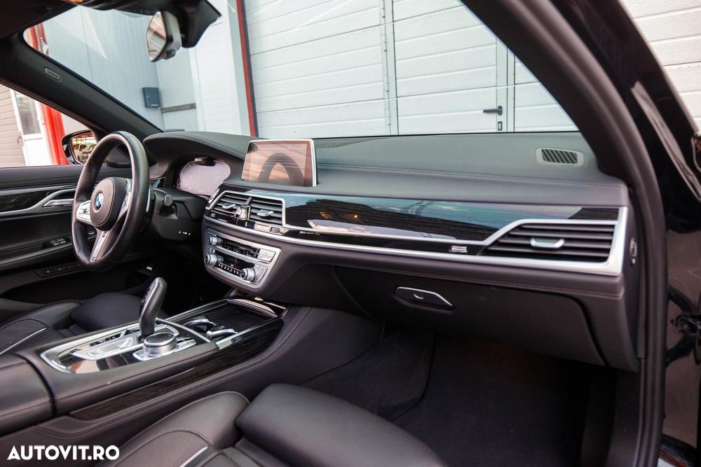 BMW Seria 7 - 20
