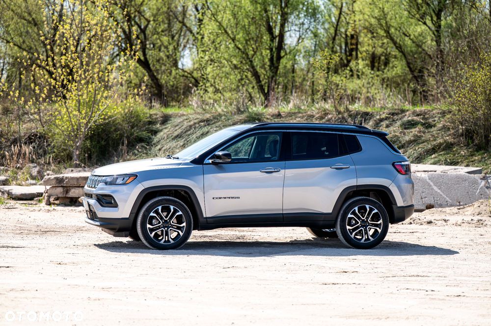 Jeep Compass - 4
