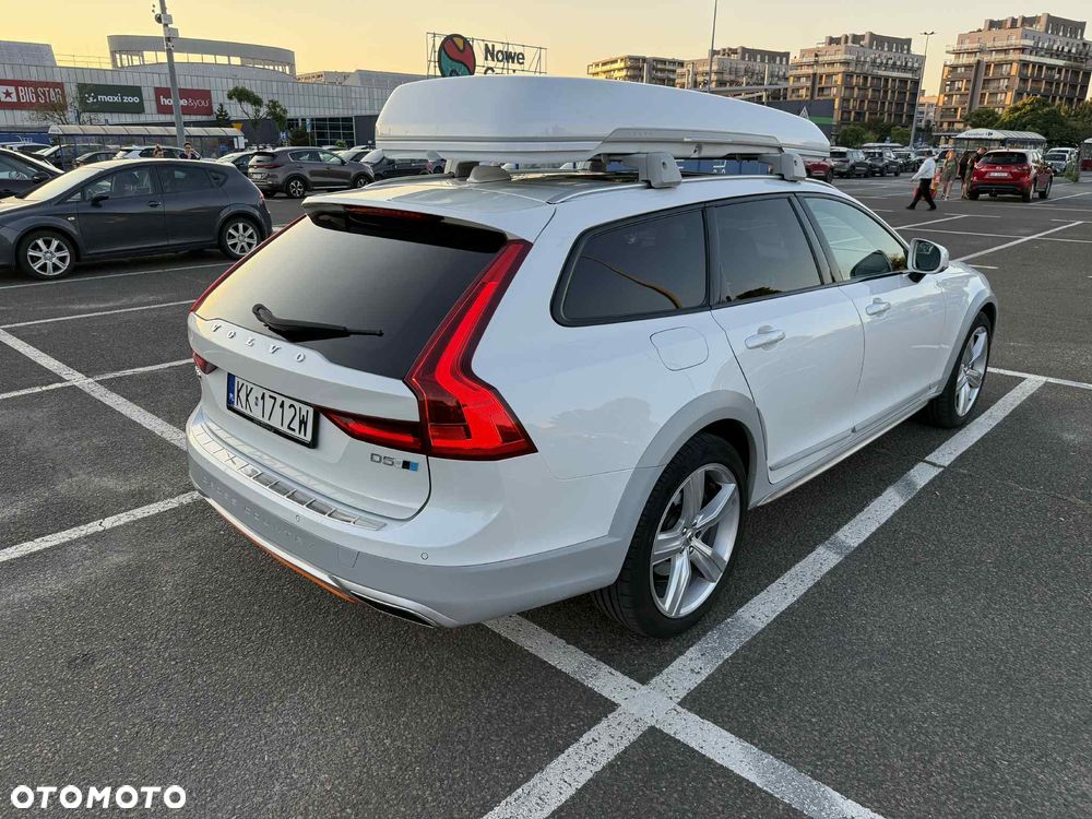 Volvo V90 Cross Country - 4