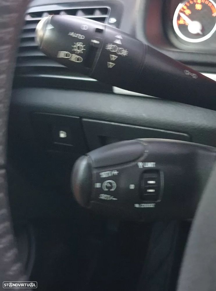 Peugeot 407 HDi FAP 135 Sport - 22