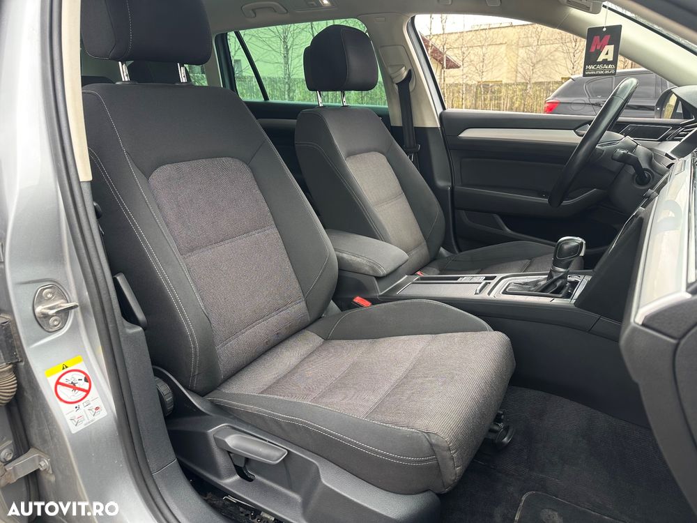 Volkswagen Passat 1.6 TDI SCR DSG Comfortline - 20