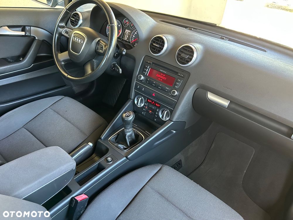 Audi A3 3-drzwiowe 1.6 TDI Attraction - 26