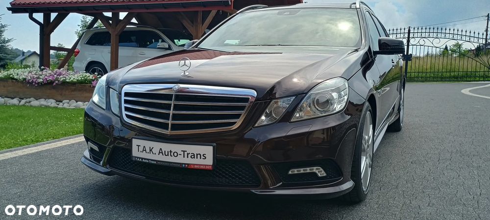 Mercedes-Benz Klasa E 300 CDI DPF BlueEFFICIENCY 7G-TRONIC Avantgarde - 10