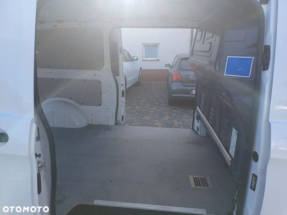 Mercedes-Benz VITO - 17