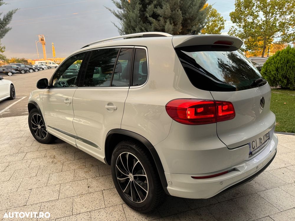 Volkswagen Tiguan 2.0 TDI 4Motion DSG BMT Track & Style - 6