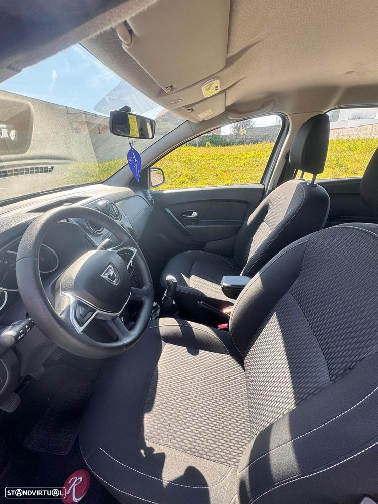 Dacia Logan 0.9 TCe Confort - 9