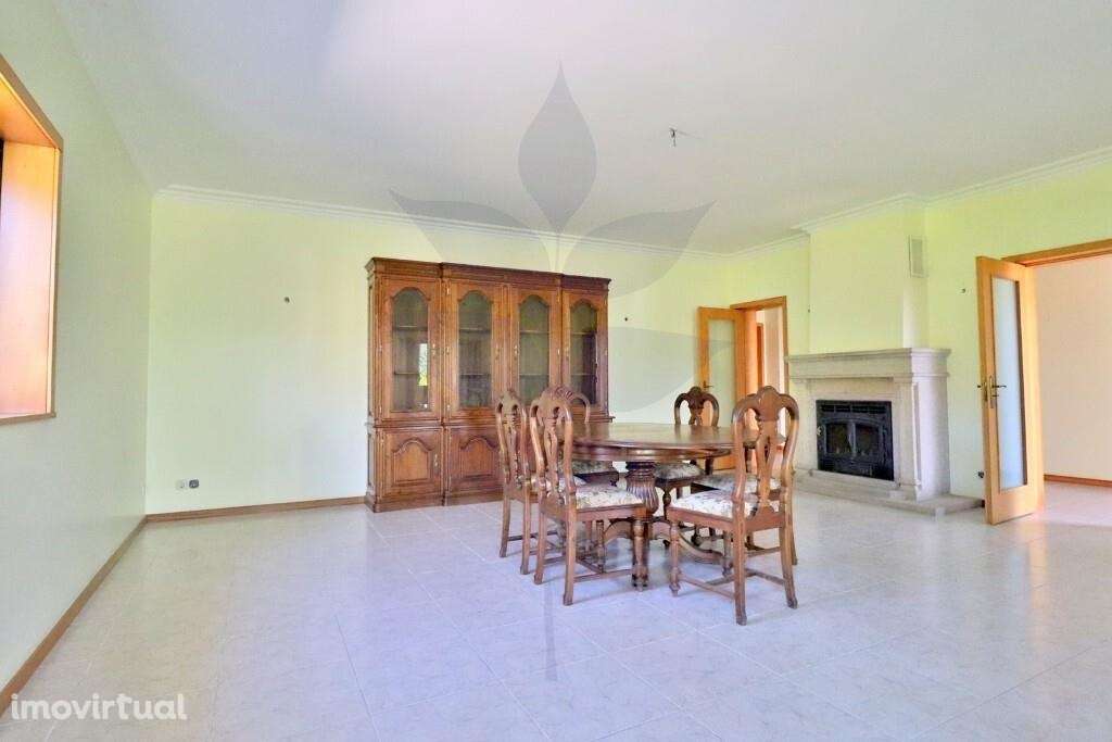 Moradia Térrea T4 e Anexo em Pedra tipo T0 - Grande imagem: 3/37