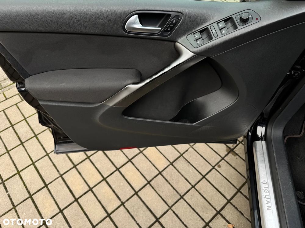 Volkswagen Tiguan 2.0 TDI 4Mot Track&Field - 10