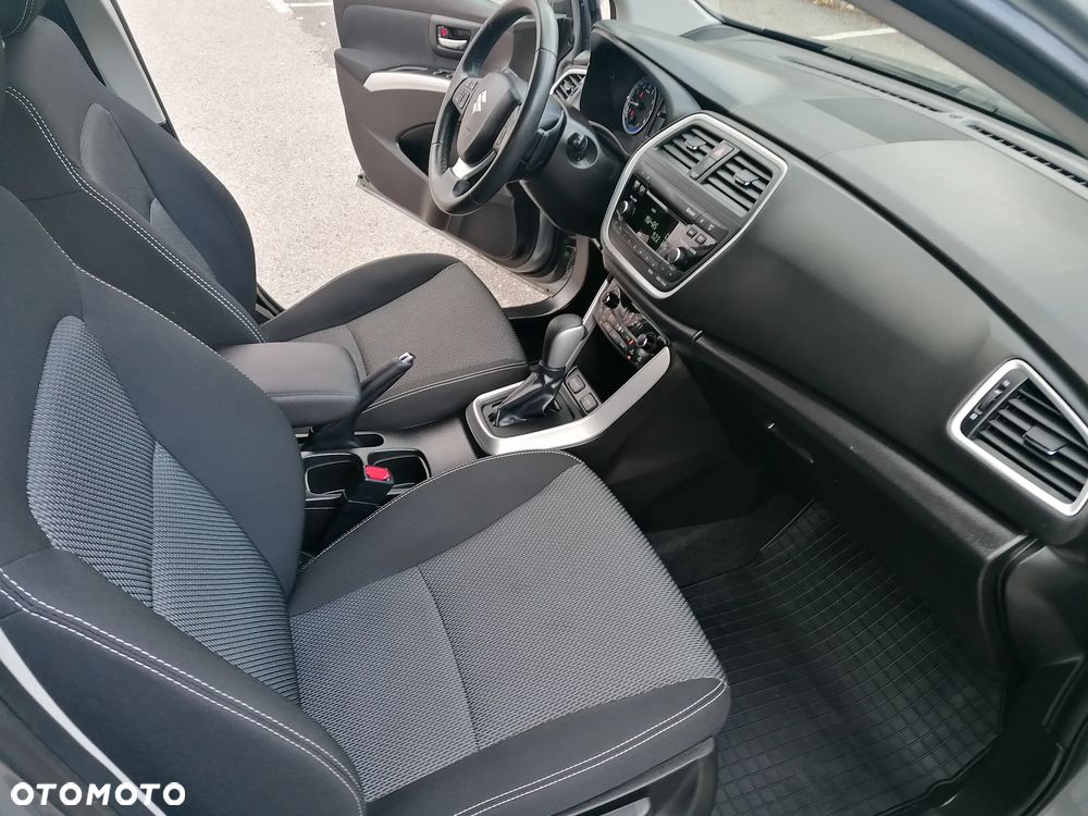 Suzuki SX4 S-Cross 1.6 VVT CVT 4x2 Comfort+ - 10