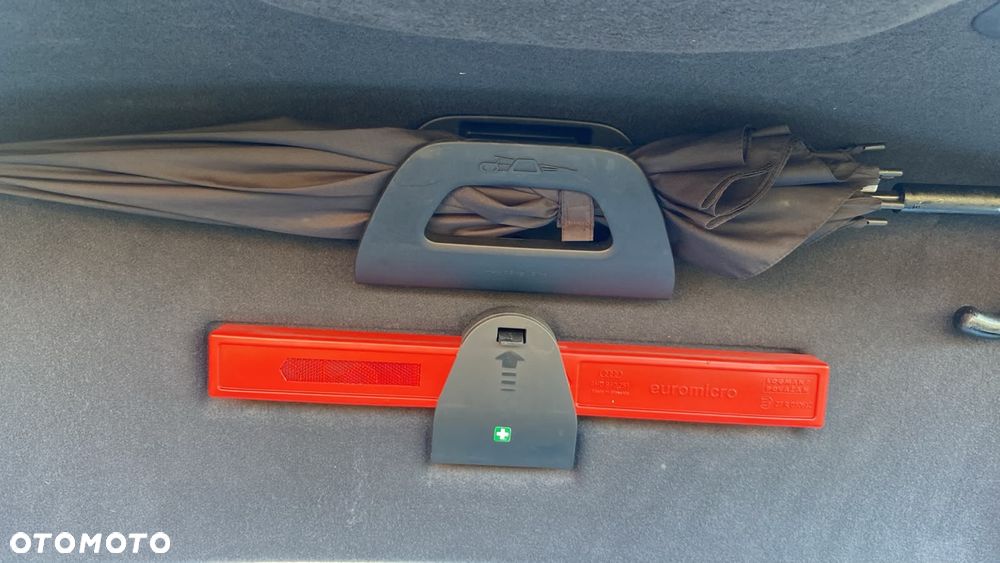 Audi A8 4.2 FSI L Quattro - 32