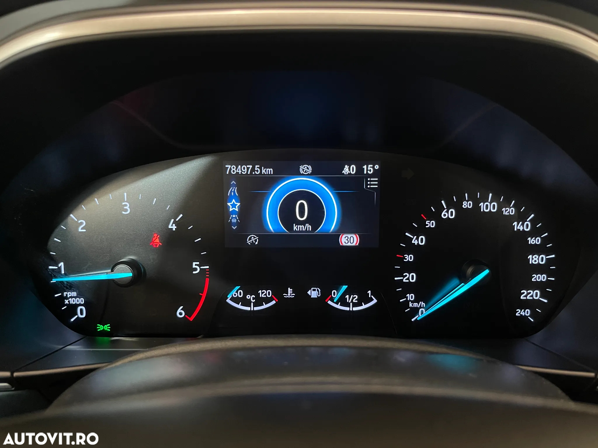 Ford Focus 1.5 EcoBlue Trend Edition - 24