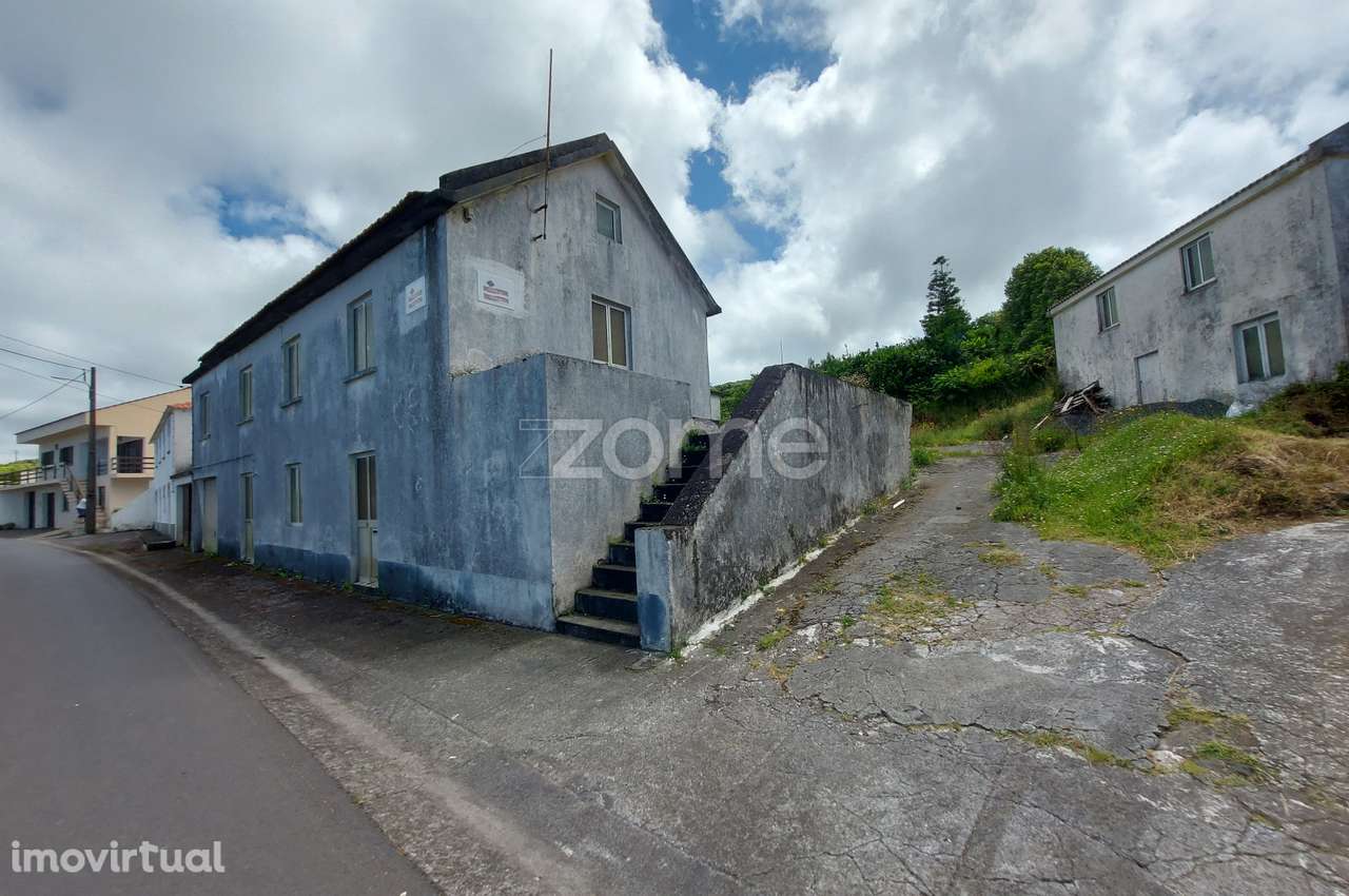 Moradia com terreno em Santo António, ilha de São Jorge - Grande imagem: 4/17