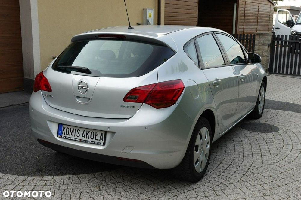 Opel Astra - 3