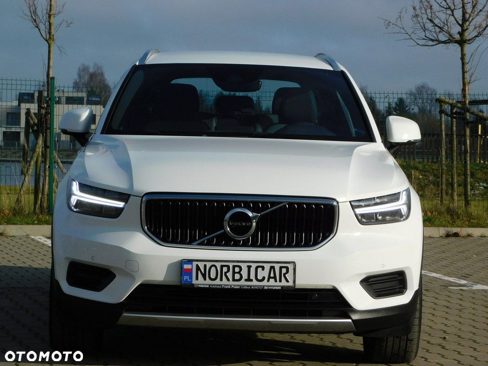 Volvo XC 40 T2 Plus Bright - 32