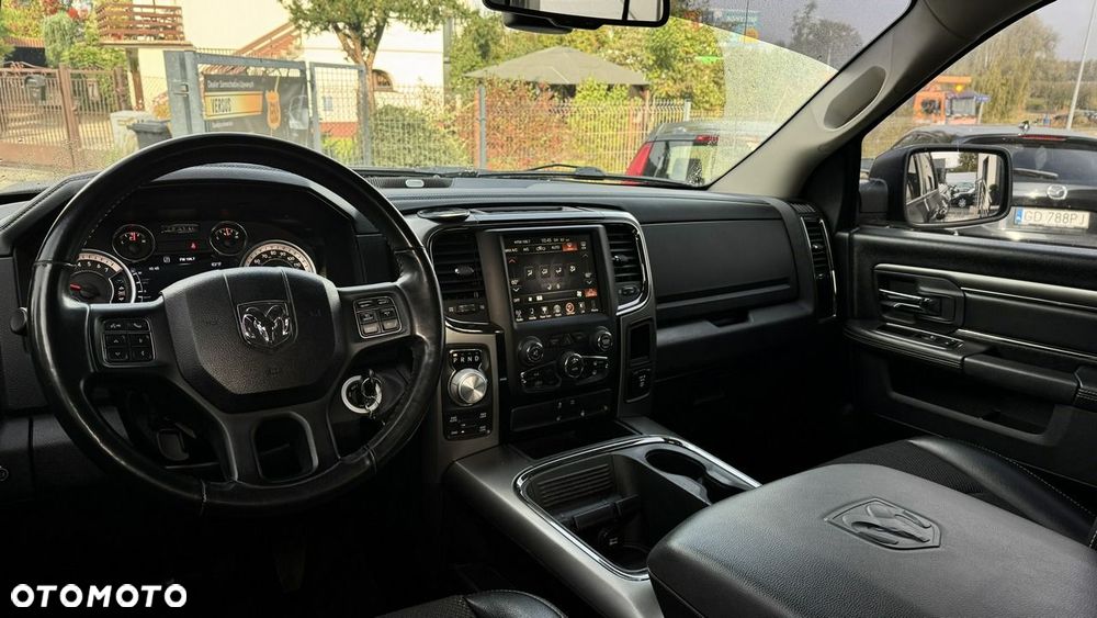Dodge RAM - 32
