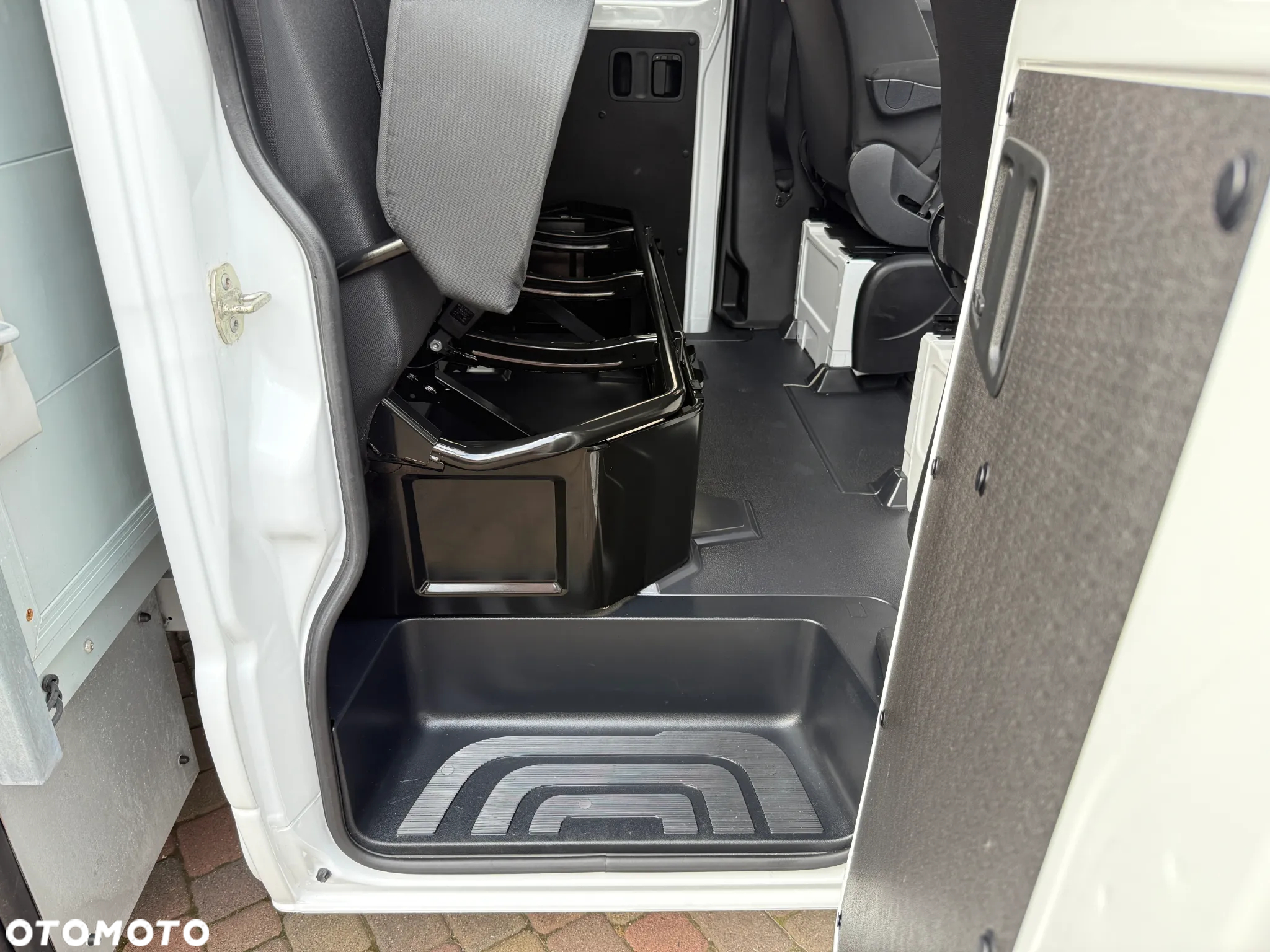 Mercedes-Benz Sprinter Doka Skrzynia Plandeka - 32