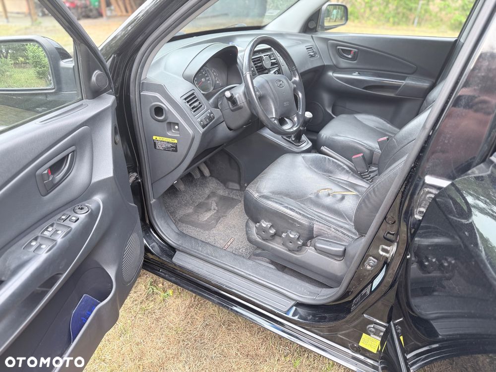 Hyundai Tucson 2.0 Comfort 2WD - 8