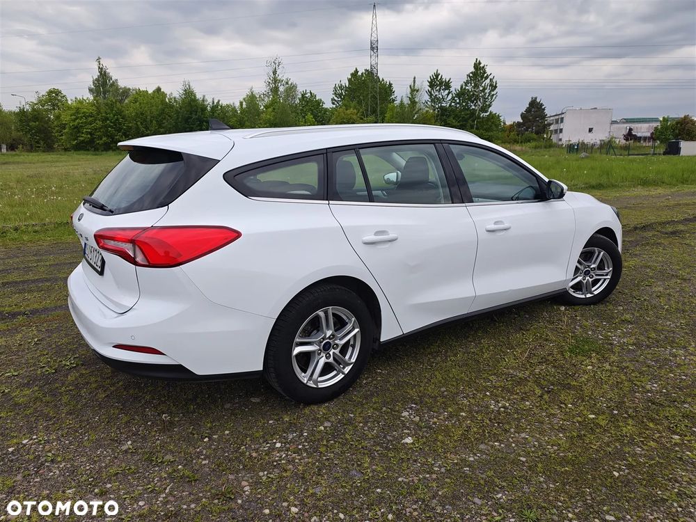 Ford Focus 1.5 EcoBlue Start-Stopp-System COOL&CONNECT - 9