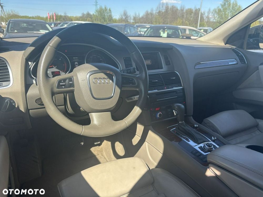 Audi Q7 - 21