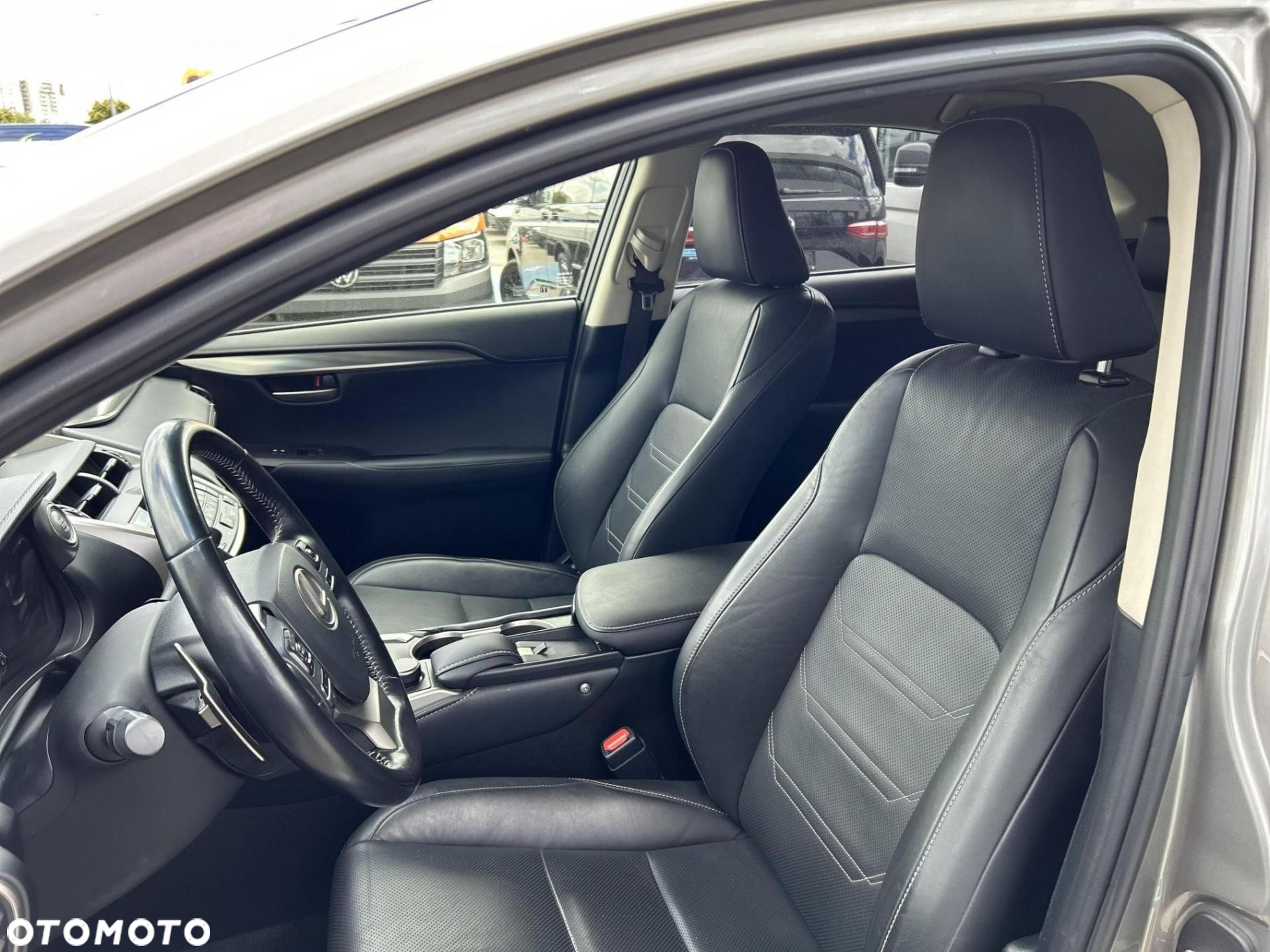 Lexus NX - 11
