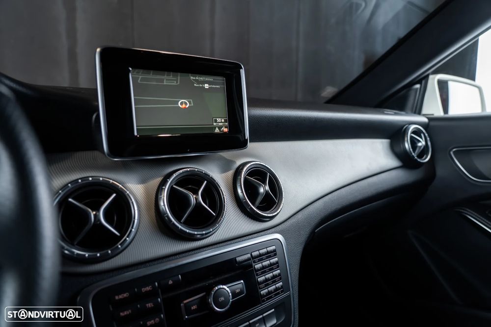Mercedes-Benz CLA 220 CDI Urban Aut. - 14