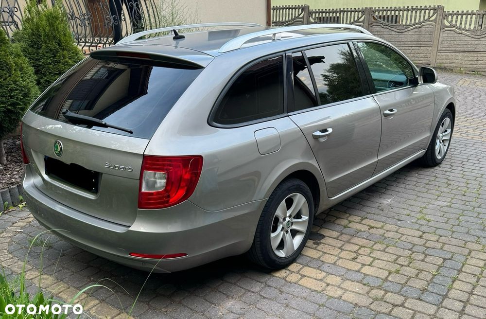Skoda Superb 2.0 TDI PD Ambition - 4
