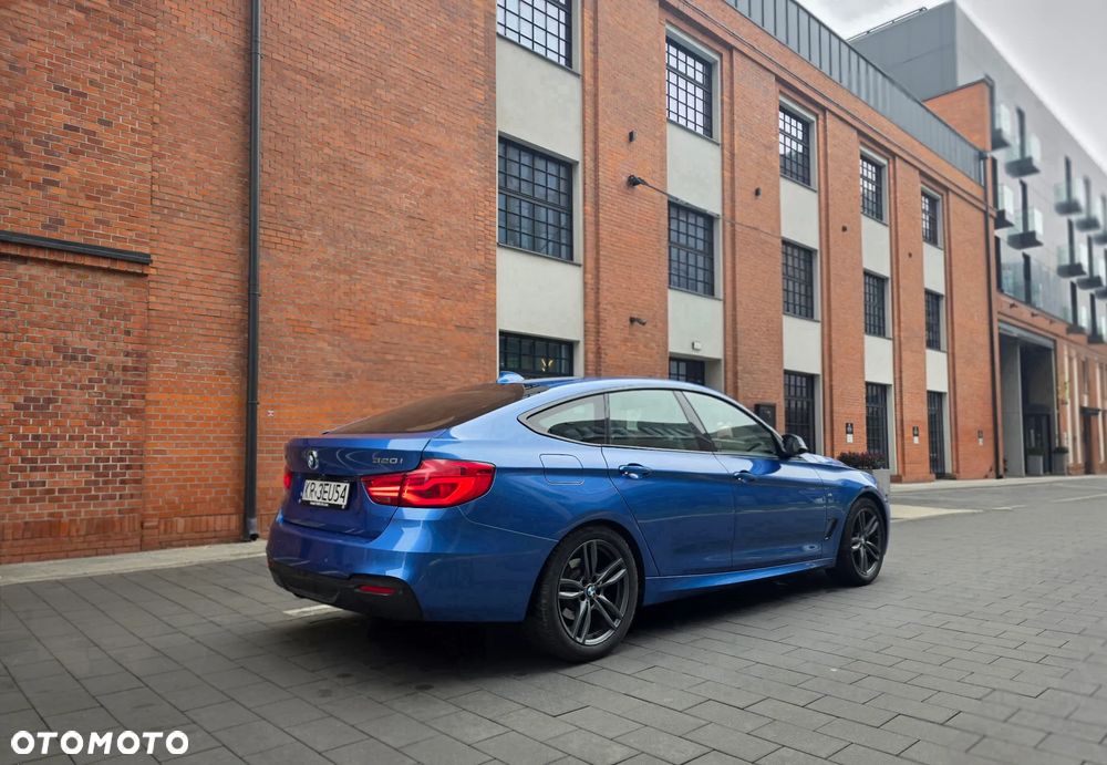 BMW 3GT 320i M Sport - 9