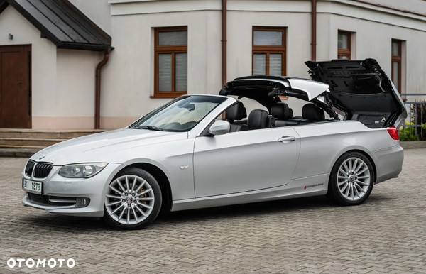 BMW Seria 3 320d DPF Cabrio Edition Exclusive