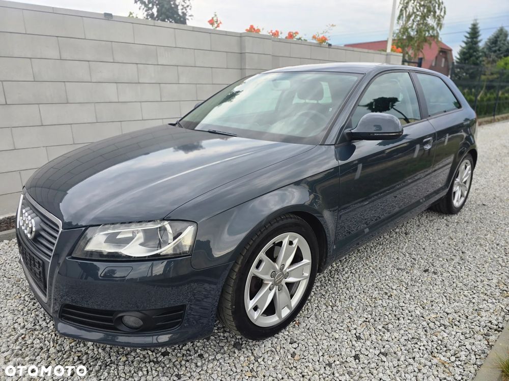Audi A3 3-drzwiowe 1.4 TFSI Ambition - 1