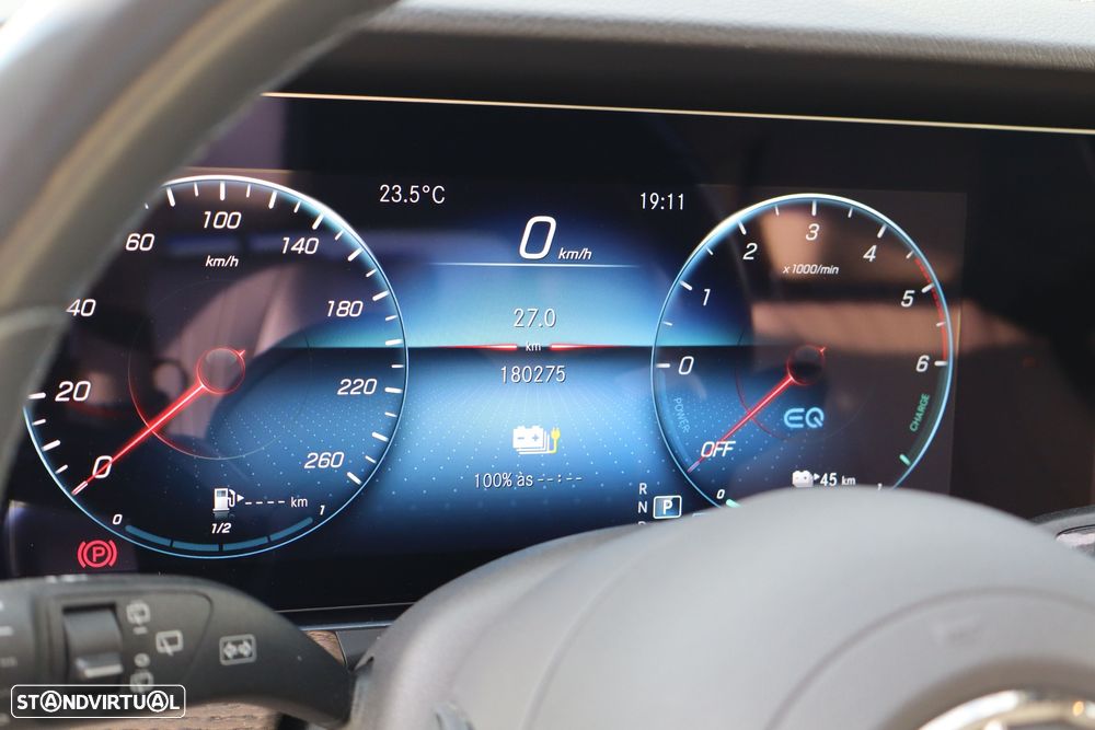 Mercedes-Benz E 300 de Avantgarde - 35