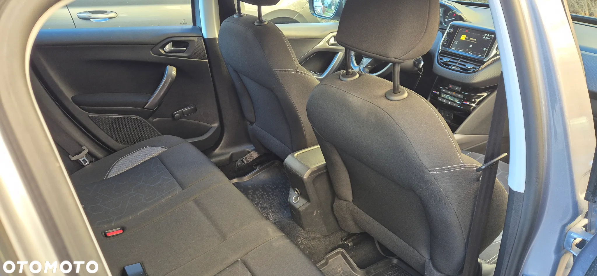 Peugeot 2008 1.2 Pure Tech Active S&S - 5
