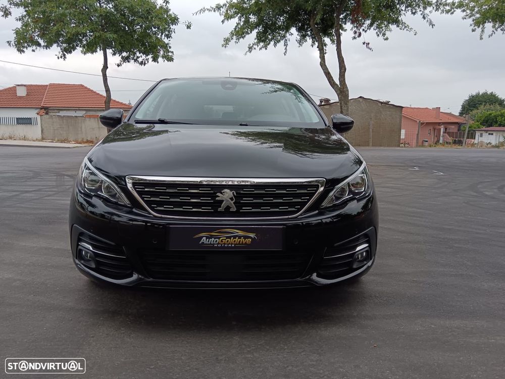 Peugeot 308 1.2 PureTech S&S Road Trip EAT8 - 4