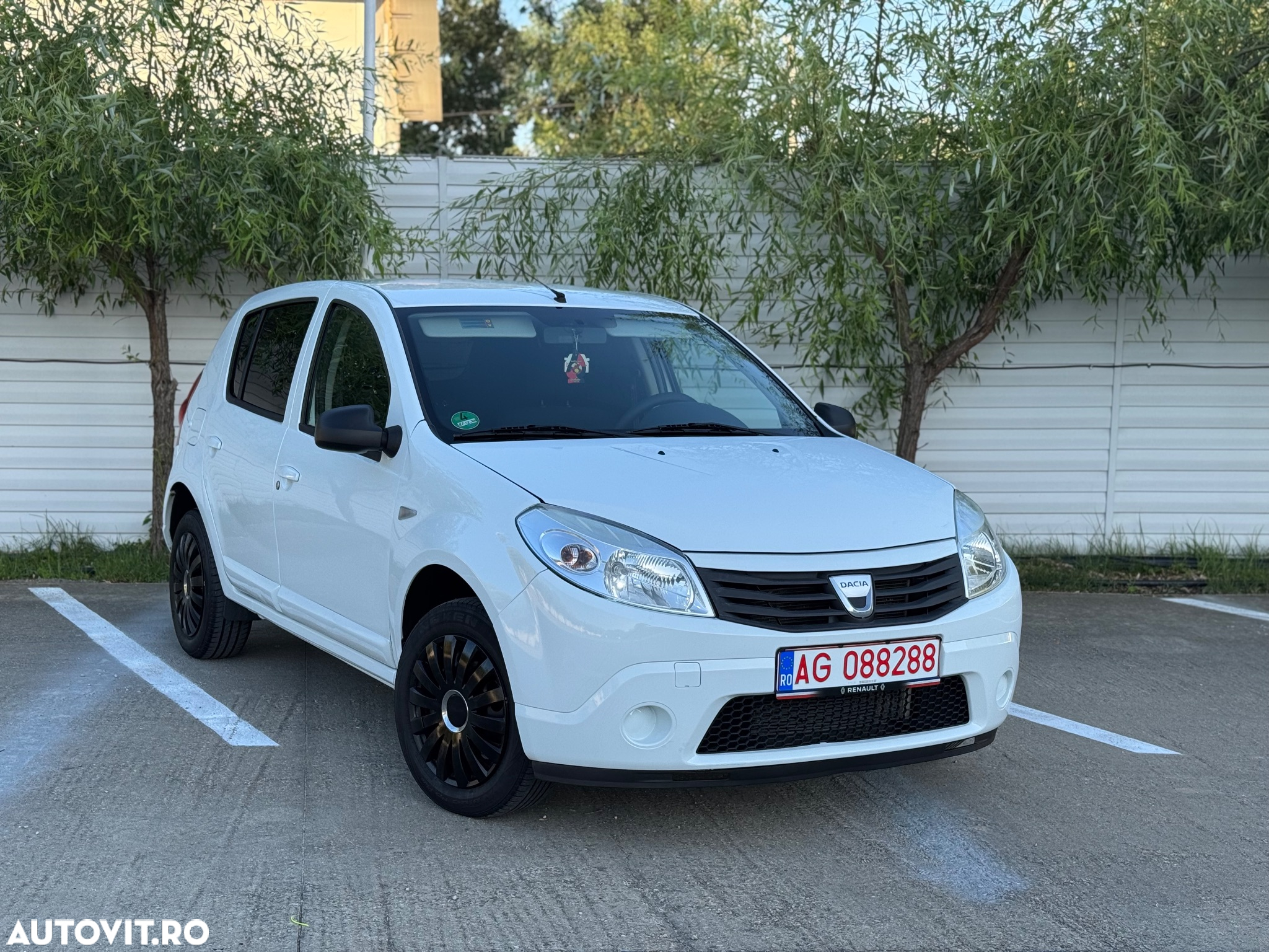 Dacia Sandero 1.2 16V 75 Celebration - 9