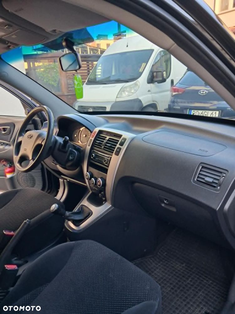 Hyundai Tucson 2.0 Active / Style - 11
